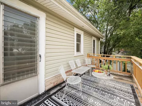 Exterior - 709 N Braddock St, Winchester, VA 22601 photo 8 of 31