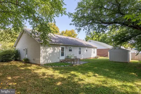 Exterior - 423 Crescent Dr, Winchester, VA 22601 photo 5 of 9