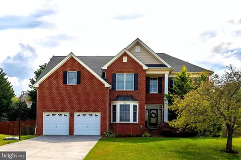 2530 Goldenfield Ln, Winchester, VA 22601