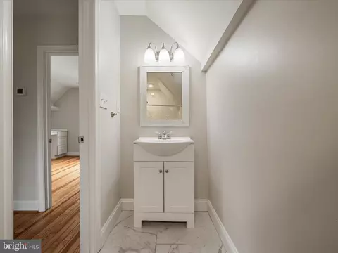 Other - 25 E Hart St, Winchester, VA 22601 photo 5 of 9