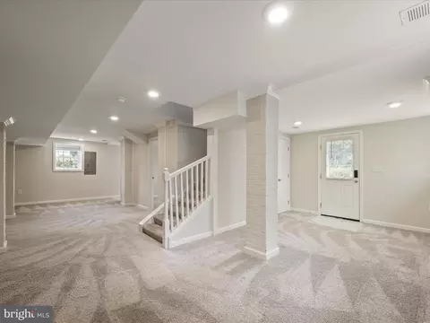 Other - 25 E Hart St, Winchester, VA 22601 photo 6 of 9