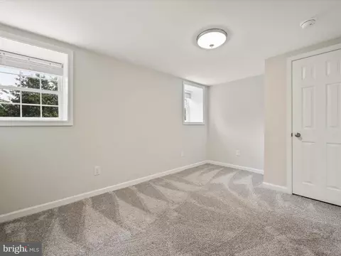 Bedroom - 25 E Hart St, Winchester, VA 22601 photo 7 of 7