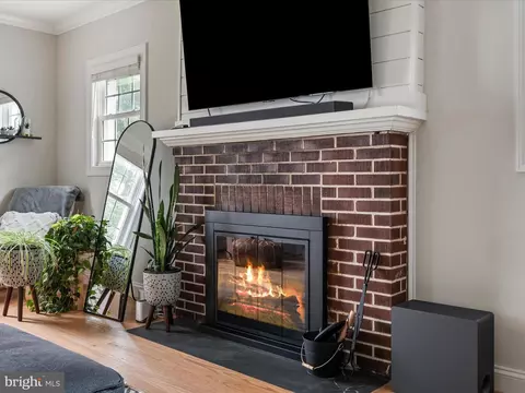 Other - 25 E Hart St, Winchester, VA 22601 photo 2 of 9