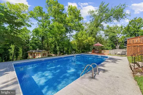 Exterior - 107 Roszel Rd, Winchester, VA 22601 photo 19 of 32