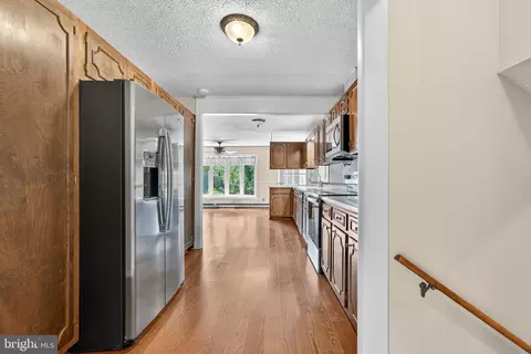 Entry Way - 107 Roszel Rd, Winchester, VA 22601 photo 5 of 11