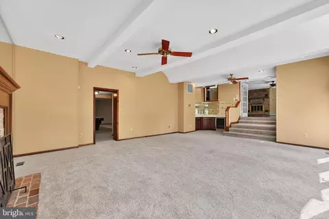 Living - 107 Roszel Rd, Winchester, VA 22601 photo 13 of 14