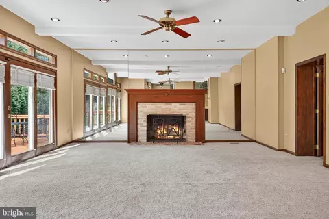 Living - 107 Roszel Rd, Winchester, VA 22601 photo 11 of 14