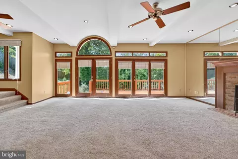 Living - 107 Roszel Rd, Winchester, VA 22601 photo 12 of 14