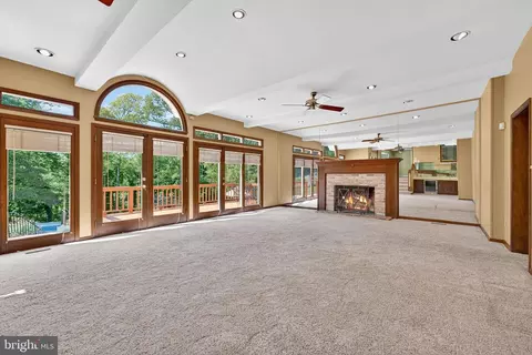 Living - 107 Roszel Rd, Winchester, VA 22601 photo 14 of 14