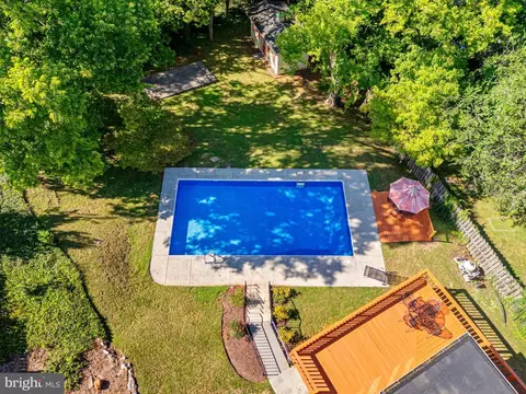 Exterior - 107 Roszel Rd, Winchester, VA 22601 photo 21 of 32