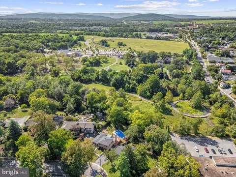 View/Area - 107 Roszel Rd, Winchester, VA 22601 photo 6 of 6