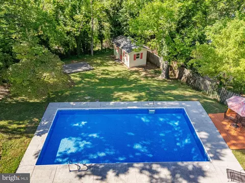 Exterior - 107 Roszel Rd, Winchester, VA 22601 photo 23 of 32