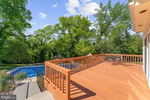 Exterior - 107 Roszel Rd, Winchester, VA 22601 photo 6 of 32