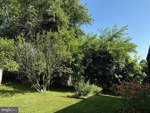 Exterior - 425 Beechcroft Rd, Winchester, VA 22601 photo 2 of 4