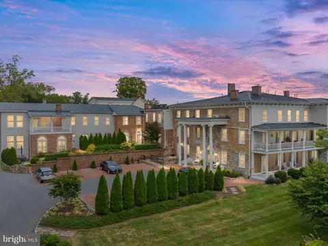 411 N Loudoun St #203, Winchester, VA 22601