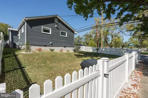 Exterior - 525 E Cork St, Winchester, VA 22601 photo 2 of 6