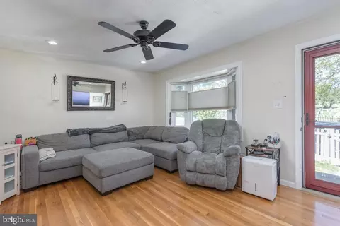 Living - 525 E Cork St, Winchester, VA 22601 photo 1 of 1