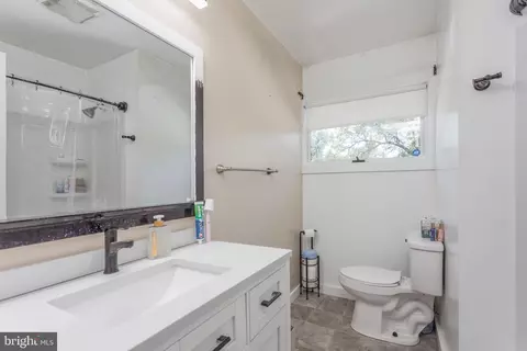 Bath - 525 E Cork St, Winchester, VA 22601 photo 1 of 1