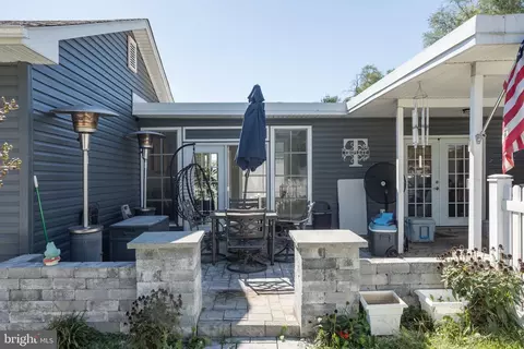 Exterior - 525 E Cork St, Winchester, VA 22601 photo 3 of 6