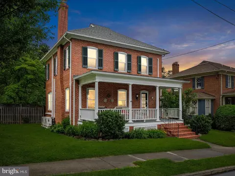 436 W Leicester St, Winchester, VA 22601