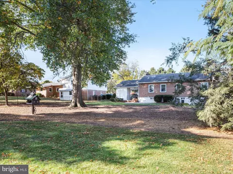 Exterior - 312 Fox Dr, Winchester, VA 22601 photo 7 of 7