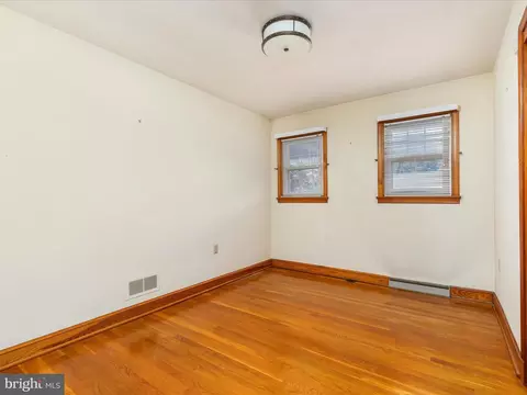 Bedroom - 312 Fox Dr, Winchester, VA 22601 photo 1 of 5