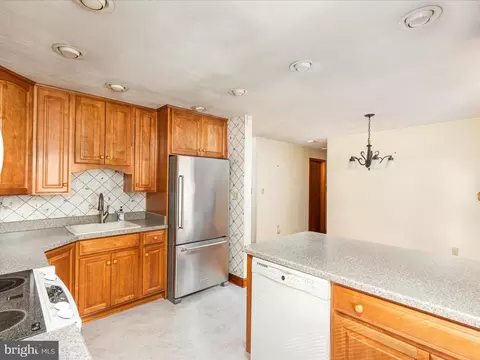 Kitchen - 312 Fox Dr, Winchester, VA 22601 photo 5 of 5
