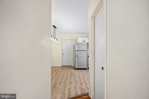 Entry Way - 26 A Jackson Ave, Winchester, VA 22601 photo 11 of 16