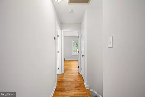 Entry Way - 26 A Jackson Ave, Winchester, VA 22601 photo 9 of 16