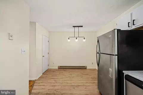 Dining - 26 A Jackson Ave, Winchester, VA 22601 photo 2 of 3