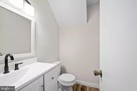 Entry Way - 26 A Jackson Ave, Winchester, VA 22601 photo 3 of 16