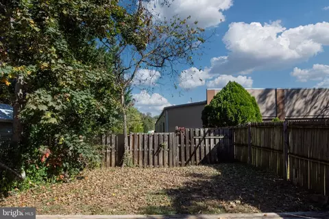 Exterior - 26 A Jackson Ave, Winchester, VA 22601 photo 5 of 16