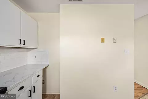 Entry Way - 26 A Jackson Ave, Winchester, VA 22601 photo 13 of 16