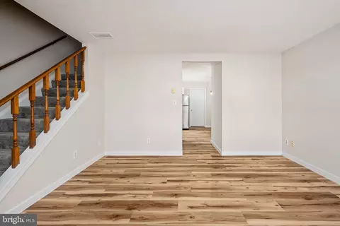 Living - 26 A Jackson Ave, Winchester, VA 22601 photo 3 of 8