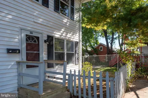 Exterior - 26 A Jackson Ave, Winchester, VA 22601 photo 13 of 16