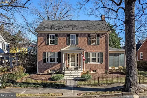 510 S Washington St, Winchester, VA 22601