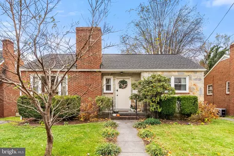105 W Oates Ave, Winchester, VA 22601