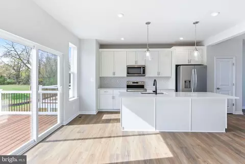 Entry Way - 209 Monteith Dr, Winchester, VA 22601 photo 2 of 9