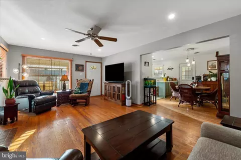 225 Fox Dr, Winchester, VA 22601 photo 9