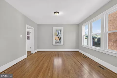 318 E Piccadilly St, Winchester, VA 22601 photo 11