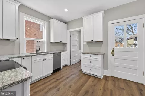 318 E Piccadilly St, Winchester, VA 22601 photo 16
