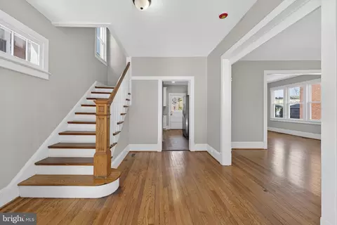 318 E Piccadilly St, Winchester, VA 22601 photo 5