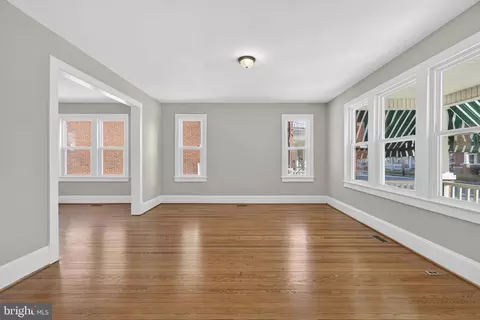 318 E Piccadilly St, Winchester, VA 22601 photo 8