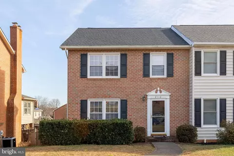 2116 Stoneleigh Dr, Winchester, VA 22601