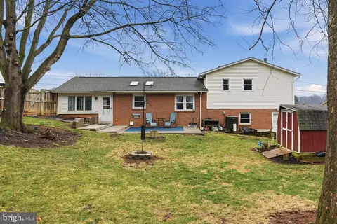 Exterior - 519 Whitacre St, Winchester, VA 22601 photo 2 of 6