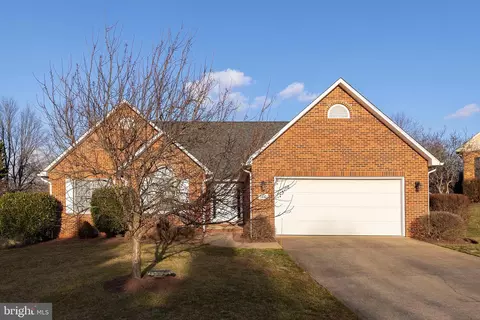 1412 Magruder Ct, Winchester, VA 22601