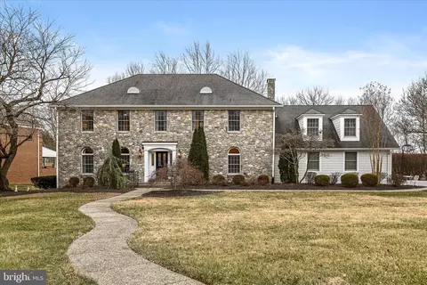819 Armistead St, Winchester, VA 22601