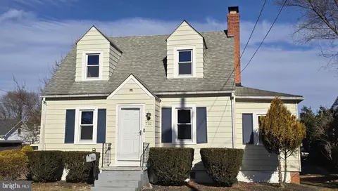 712 Frederick Ave, Winchester, VA 22601