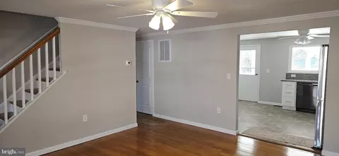 Living - 232 Myrtle Ave, Winchester, VA 22601 photo 3 of 3
