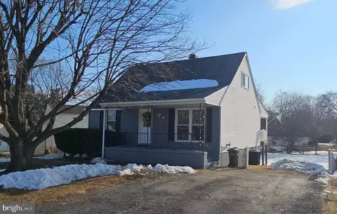 Exterior - 232 Myrtle Ave, Winchester, VA 22601 photo 1 of 7